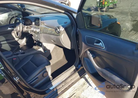 2015 Mercedes-Benz B 250 Sports Tourer z USA, uszkodzony, nr VIN WDDMH4EB5FJ317020